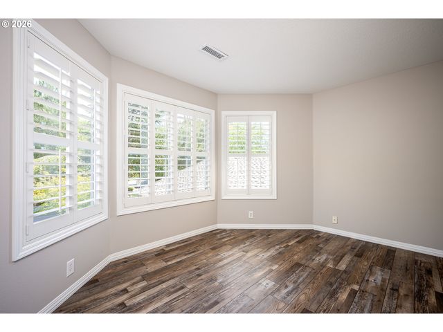 32195 Sw LAKE Dr, Wilsonville, OR 97070