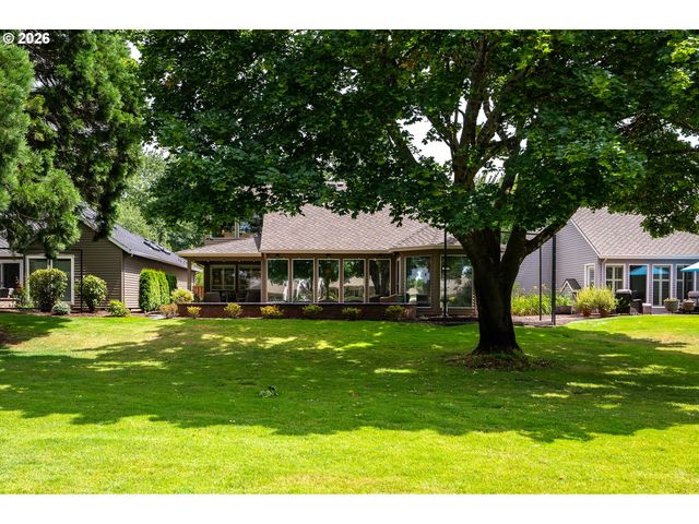 32195 Sw LAKE Dr, Wilsonville, OR 97070