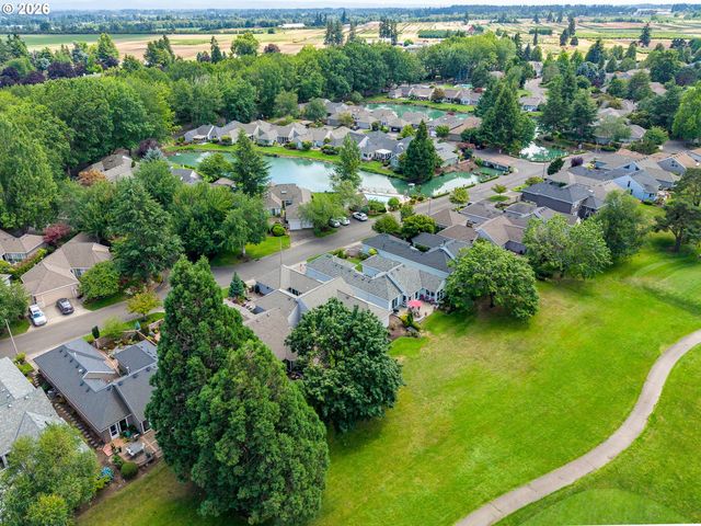 32195 Sw LAKE Dr, Wilsonville, OR 97070