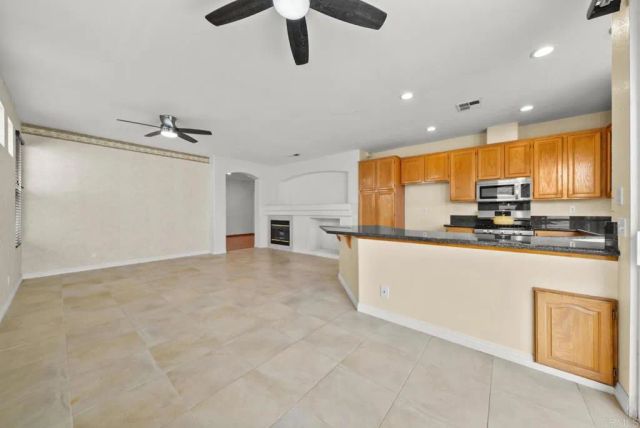 1619 Fairway Oaks Avenue, Banning, CA 92220