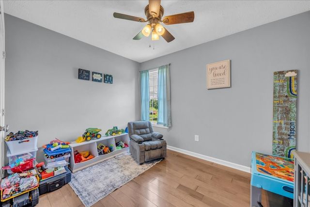 3366 Oak Grove Rd, Decherd, TN 37324
