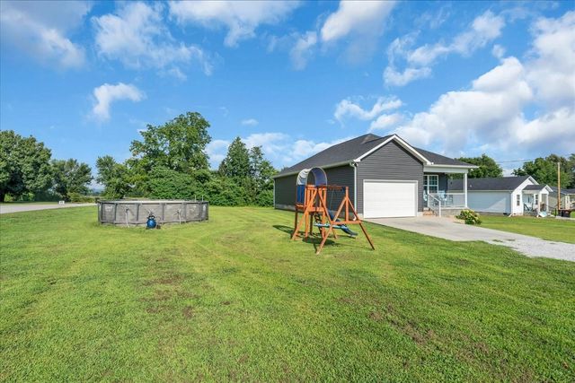 3366 Oak Grove Rd, Decherd, TN 37324