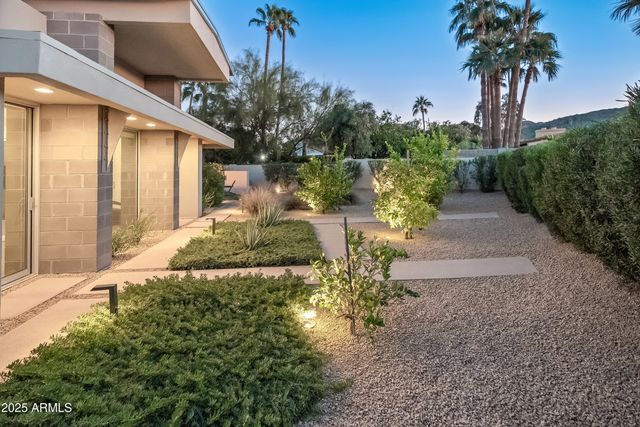 4339 E Via Estrella Court, Phoenix, AZ 85028