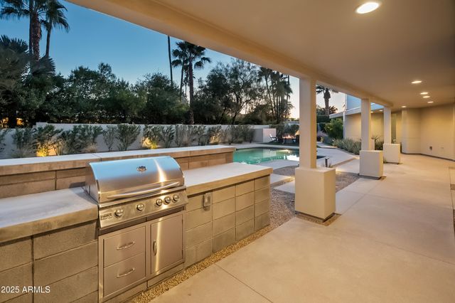 4339 E Via Estrella Court, Phoenix, AZ 85028