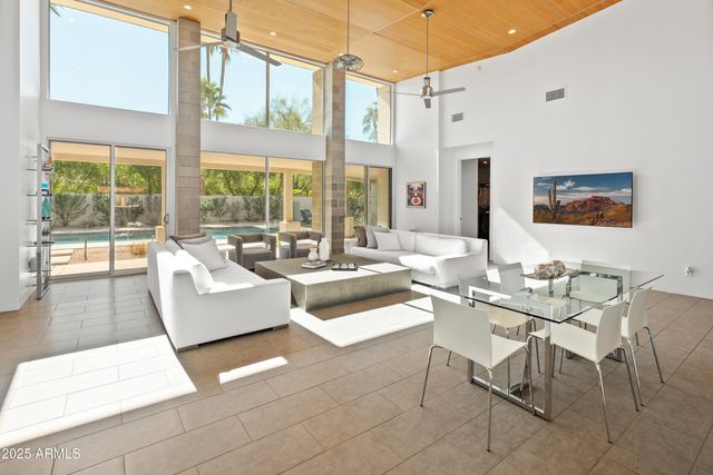 4339 E Via Estrella Court, Phoenix, AZ 85028