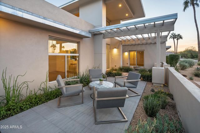 4339 E Via Estrella Court, Phoenix, AZ 85028