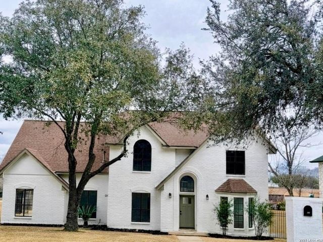 207 River, Castroville, TX 78009