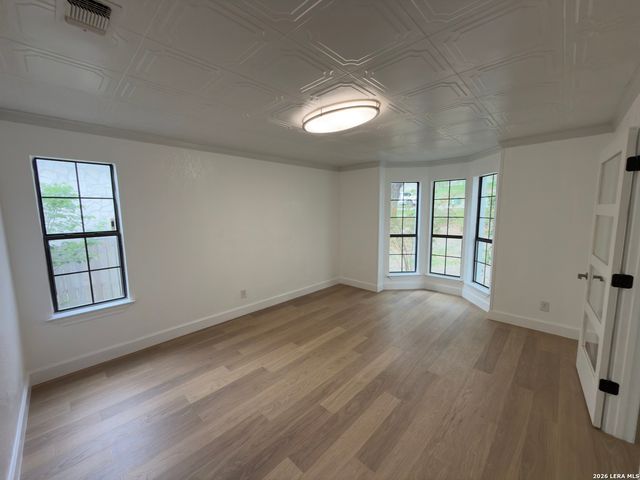 207 River, Castroville, TX 78009