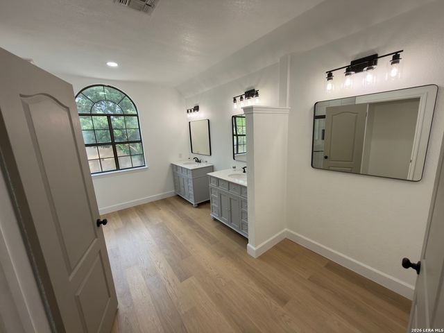 207 River, Castroville, TX 78009