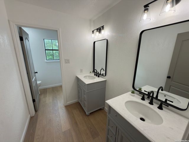 207 River, Castroville, TX 78009