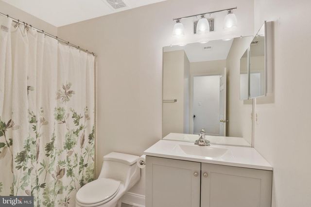 8872 STABLE FOREST PL, Bristow, VA 20136