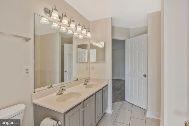 8872 STABLE FOREST PL, Bristow, VA 20136