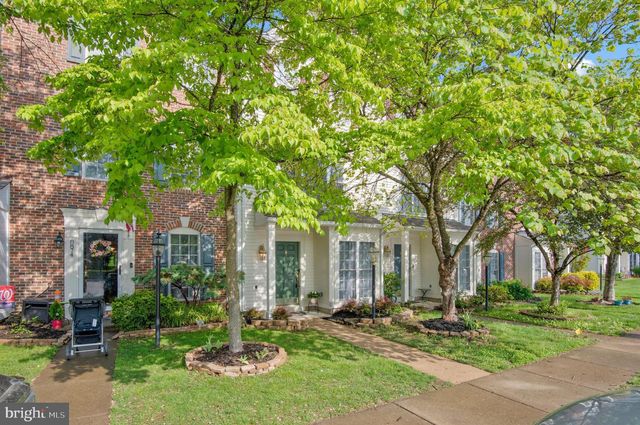 8872 STABLE FOREST PL, Bristow, VA 20136