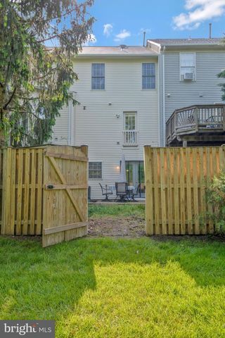 8872 STABLE FOREST PL, Bristow, VA 20136