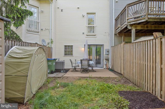 8872 STABLE FOREST PL, Bristow, VA 20136