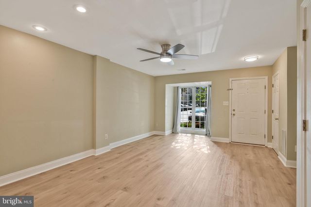 8872 STABLE FOREST PL, Bristow, VA 20136