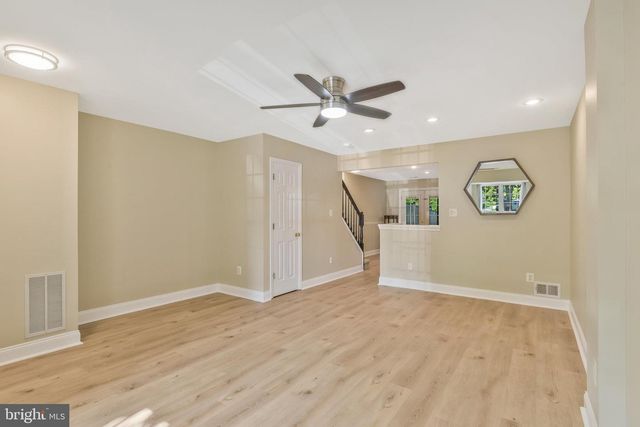 8872 STABLE FOREST PL, Bristow, VA 20136