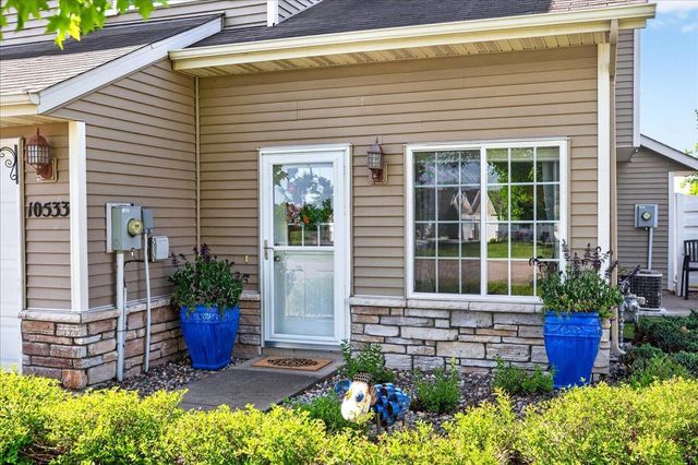 10533 74th Street NE 1, Albertville, MN 55301