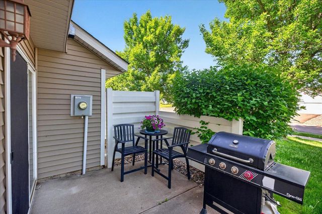10533 74th Street NE 1, Albertville, MN 55301
