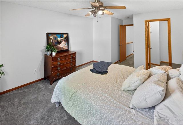 10533 74th Street NE 1, Albertville, MN 55301