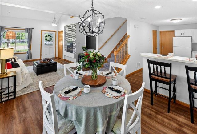 10533 74th Street NE 1, Albertville, MN 55301