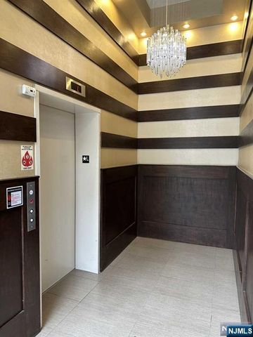 2001 Hudson Terrace 303, Fort Lee, NJ 07024