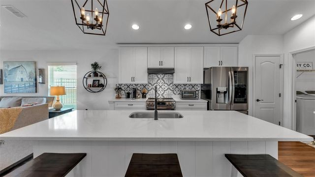 6021 EAGLE POINTE DRIVE, Lakeland, FL 33812