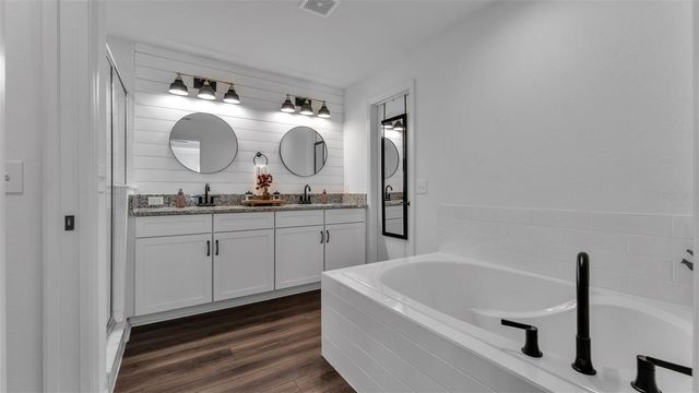 6021 EAGLE POINTE DRIVE, Lakeland, FL 33812