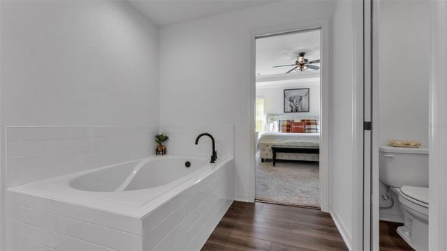 6021 EAGLE POINTE DRIVE, Lakeland, FL 33812