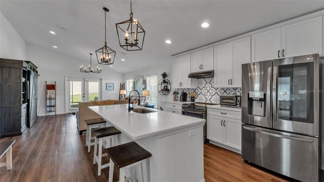 6021 EAGLE POINTE DRIVE, Lakeland, FL 33812