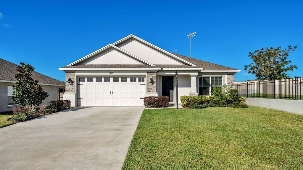 6021 EAGLE POINTE DRIVE, Lakeland, FL 33812