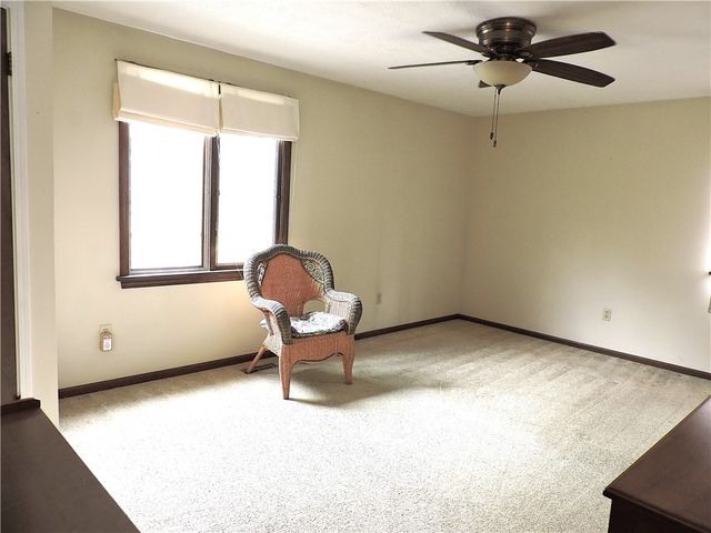 70 Woodridge, Henrietta, NY 14467