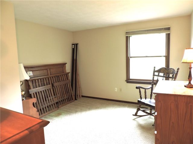 70 Woodridge, Henrietta, NY 14467