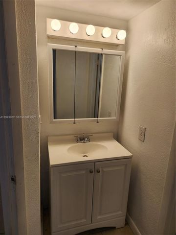 4086 N Pine Island Rd 510, Sunrise, FL 33351