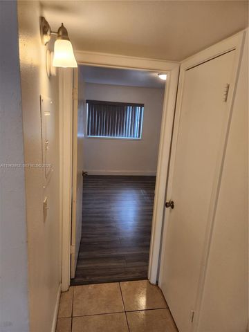 4086 N Pine Island Rd 510, Sunrise, FL 33351