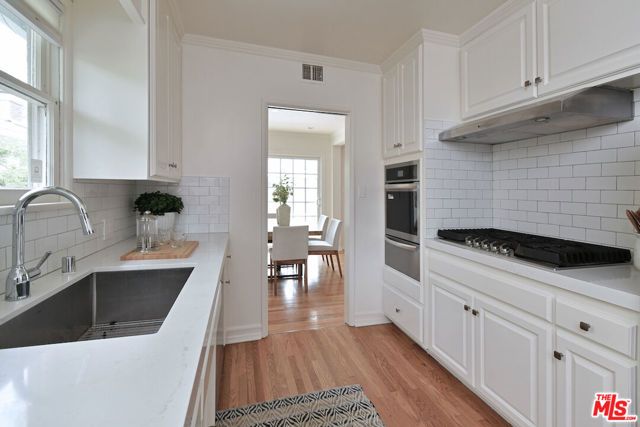 12609 Milbank Street, Studio City (los Angeles), CA 91604