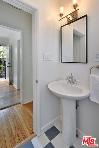 12609 Milbank Street, Studio City (los Angeles), CA 91604