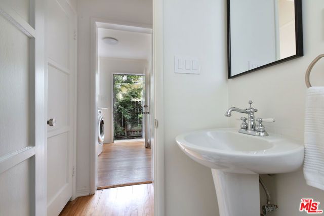 12609 Milbank Street, Studio City (los Angeles), CA 91604