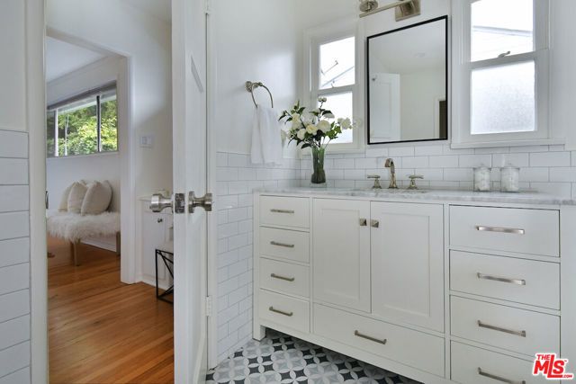 12609 Milbank Street, Studio City (los Angeles), CA 91604