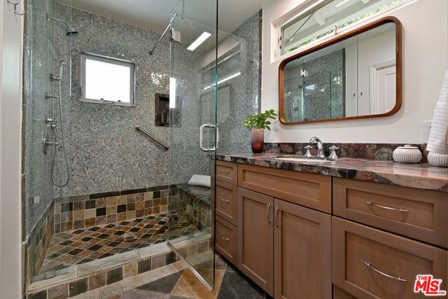12609 Milbank Street, Studio City (los Angeles), CA 91604