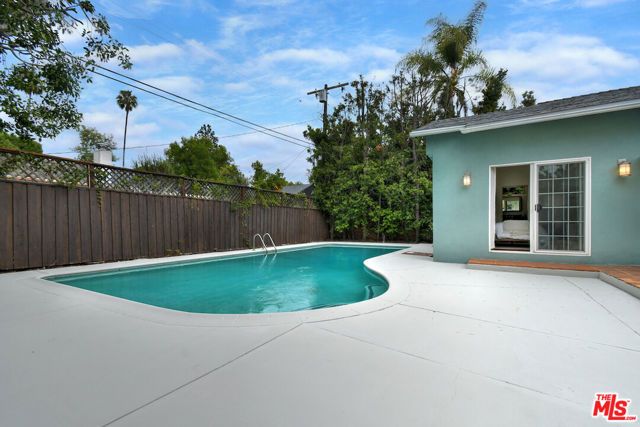 12609 Milbank Street, Studio City (los Angeles), CA 91604