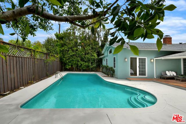 12609 Milbank Street, Studio City (los Angeles), CA 91604