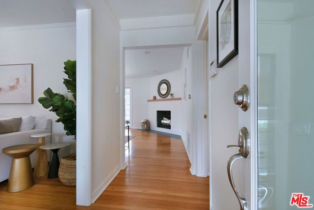 12609 Milbank Street, Studio City (los Angeles), CA 91604