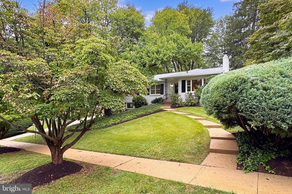 3324 MILITARY DR, Falls Church, VA 22044