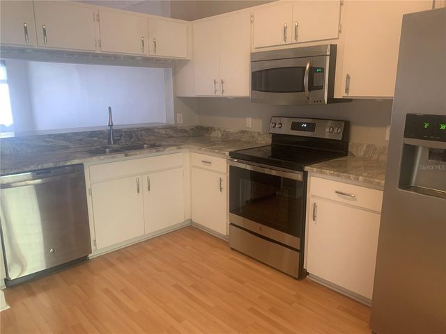 12342 BERKELEY SQUARE DRIVE, Tampa, FL 33626