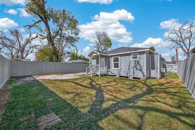 7024 Gonzales Street, Houston, TX 77020