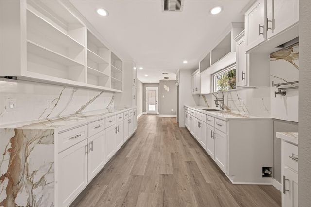 7024 Gonzales Street, Houston, TX 77020