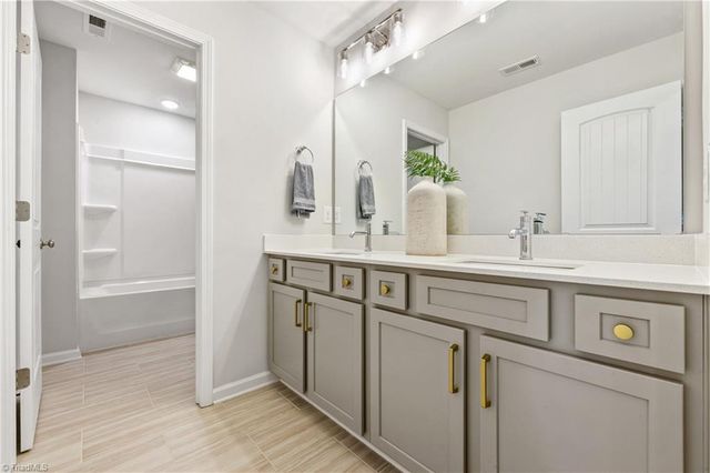 102 Oakdale Forest Lane, Jamestown, NC 27282