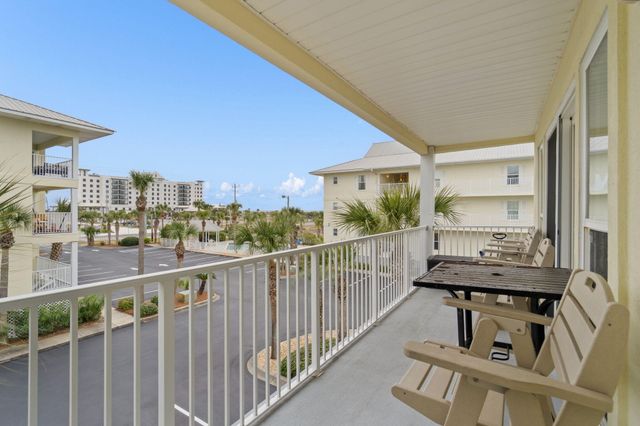 8436 Gulf Boulevard UNIT 721, Navarre, FL 32566