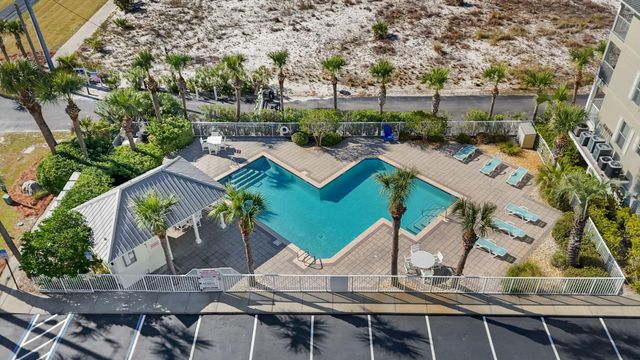 8436 Gulf Boulevard UNIT 721, Navarre, FL 32566